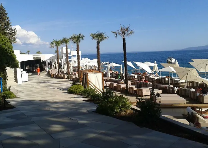 Josephine's Garden Апартаменты